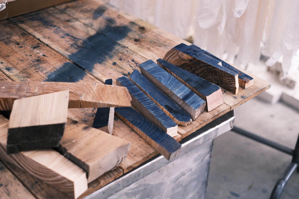 琉球藍染ポスターフレーム W580 x H780(レジン/木製) x Vintage Black Light Poster【TIGRESS】