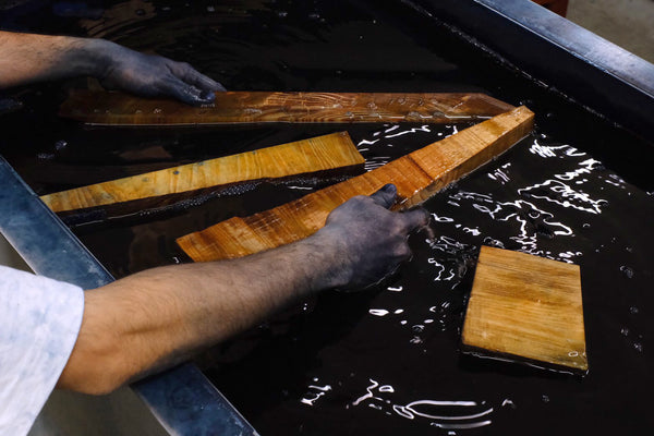 琉球藍染ポスターフレーム W580 x H780(レジン/木製) x Vintage Black Light Poster【JAVA】