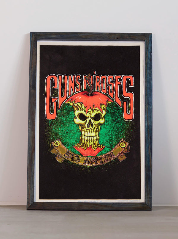 琉球藍染ポスターフレーム W660 x H960(レジン/木製) x Vintage Black Light Poster【GUN'S ROSES BAD APPLES】
